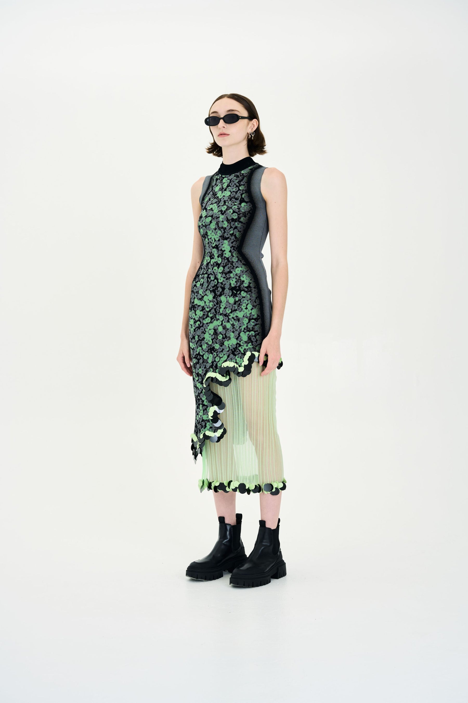 sage green corset dress Zapaka Women Lace Bridesmaid A Line Spaghetti Size:W36 X L32 Pants unhemmed for custom fitting Outdoor Wedding Dress for Girls Elizabeth Debicki Has Been