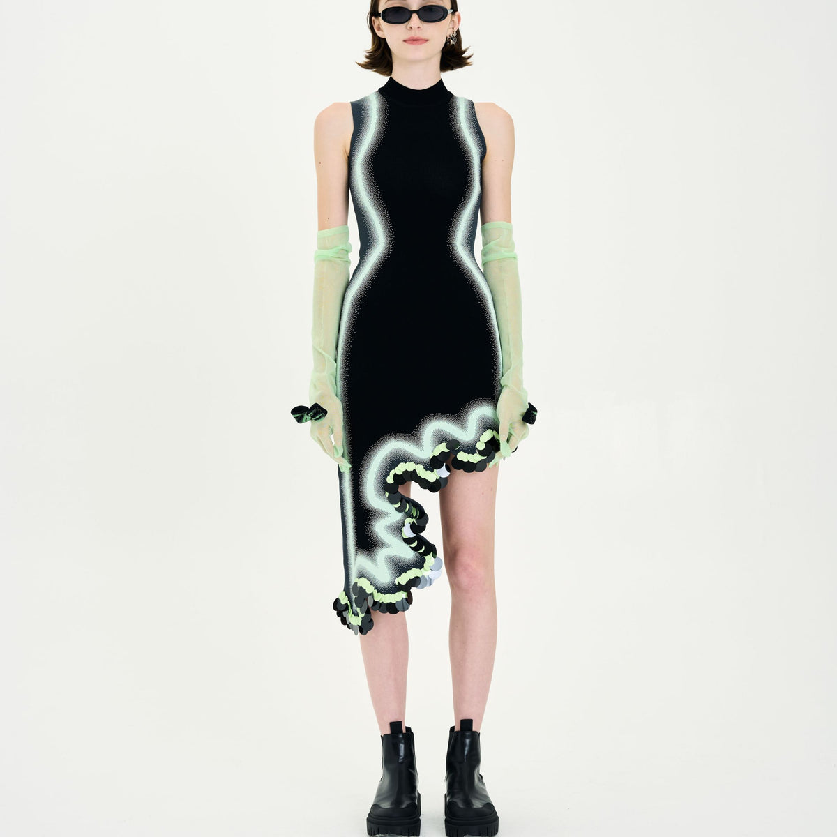 LILA SIGNATURE WAVY DRESS WITH SEQUINS– PH5