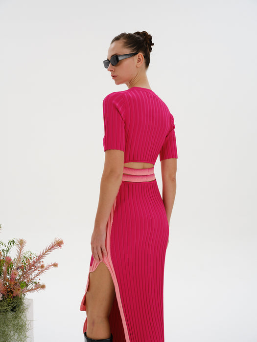 JODIE PLEATED DRESS WITH WAVY SIDE SLIT