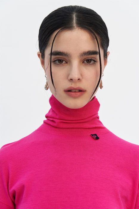 WILLANI SEAMLESS KNITTED TURTLENECK PULLOVER