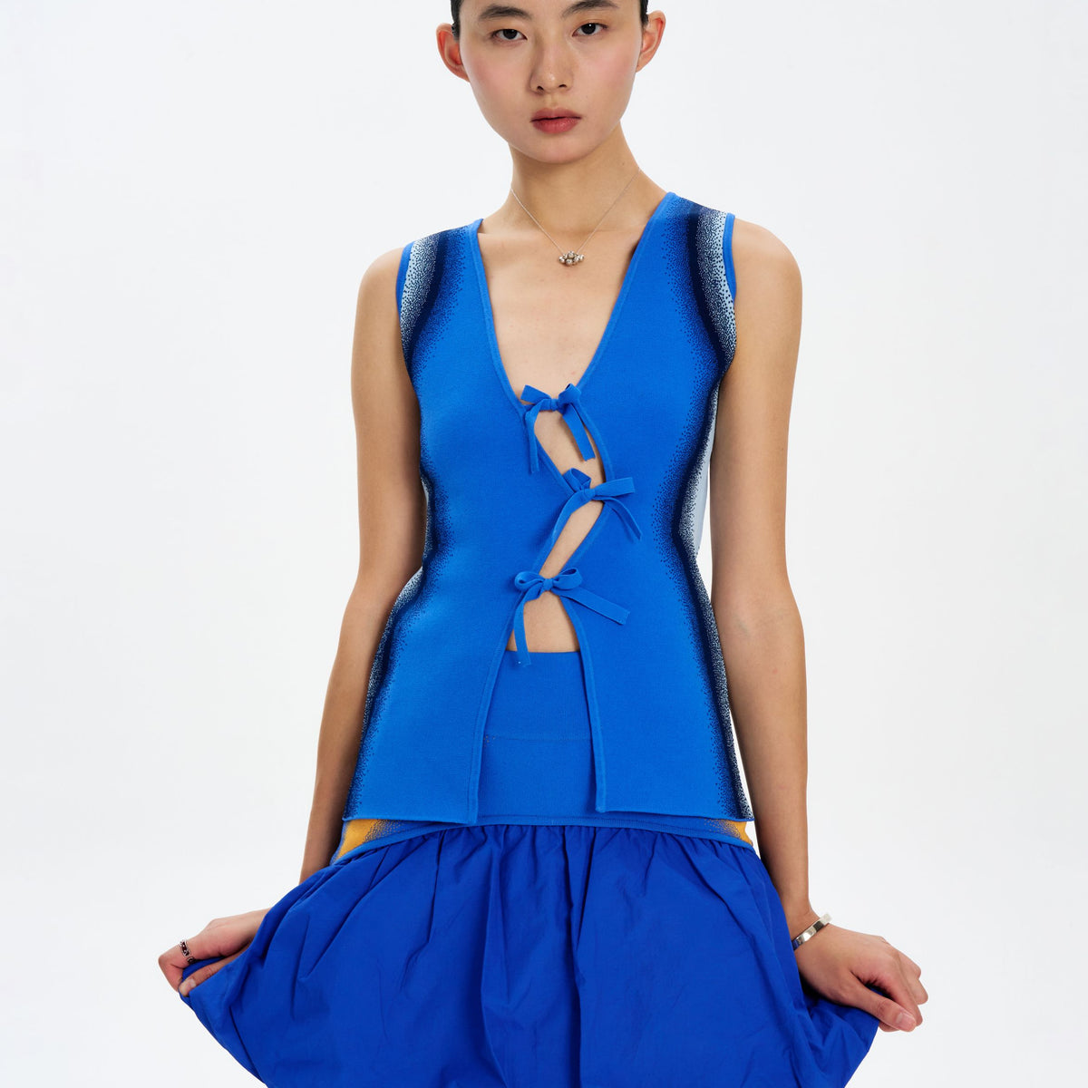 NOVA CHERRY PRINT VEST– PH5