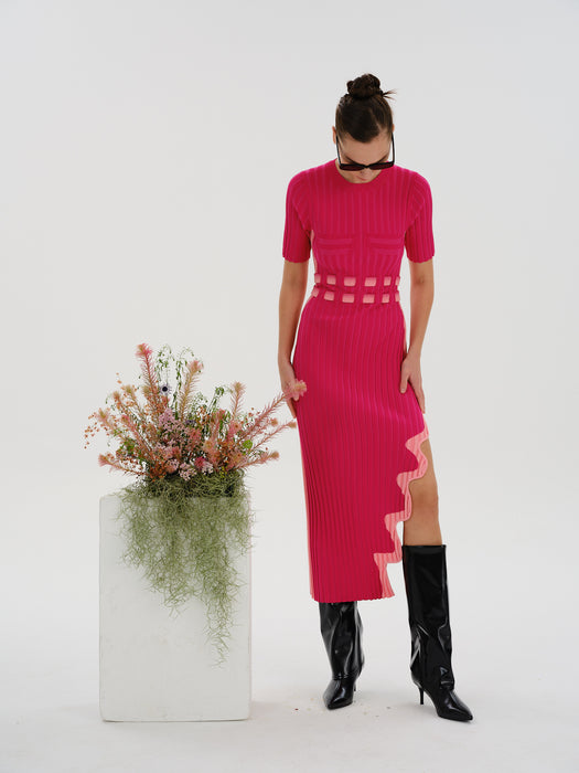 JODIE PLEATED DRESS WITH WAVY SIDE SLIT