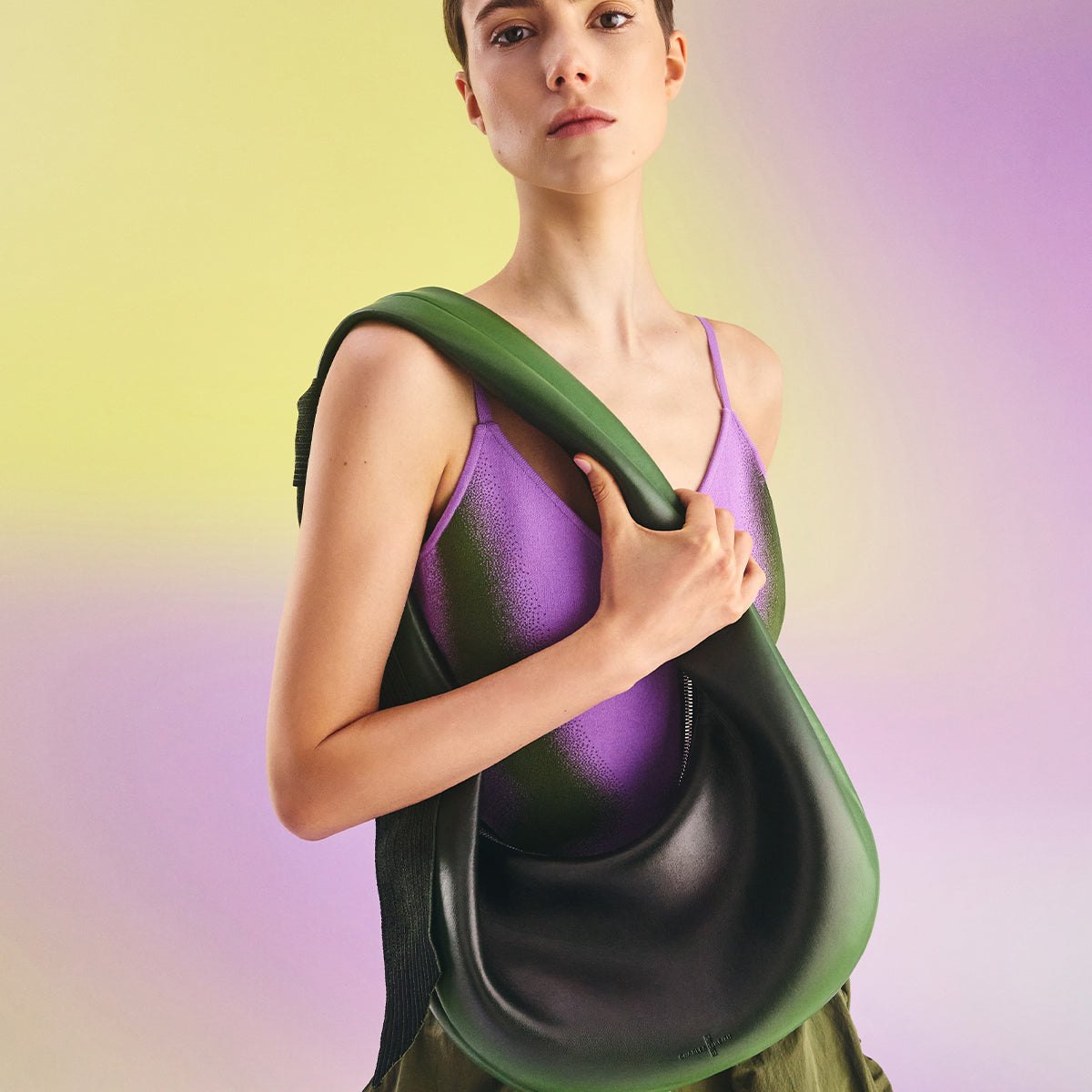 キャサリン CHARLES & KEITH x PH5 Toni Gradient Knotted Crescent Bag