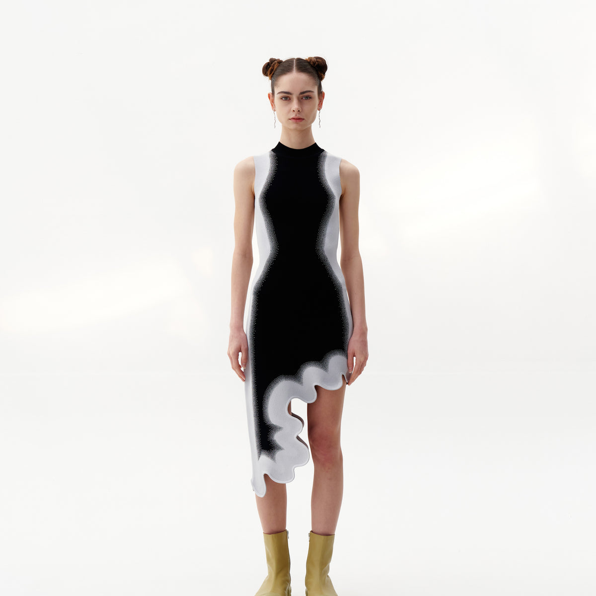 MIA SIGNATURE WAVY DRESS IN "SPRAY PRINT" PH5