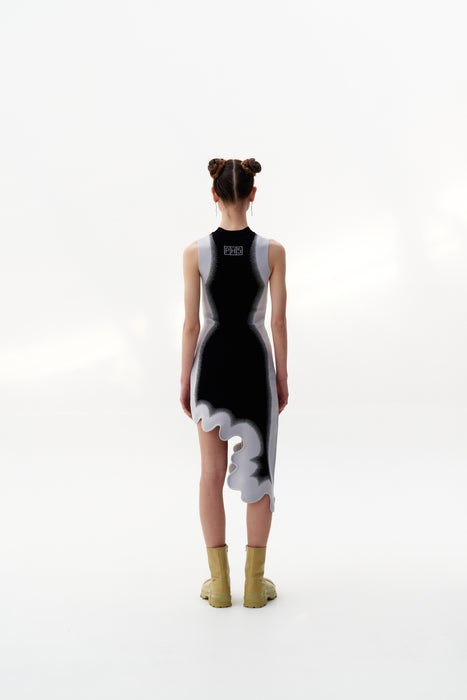 MIA SIGNATURE WAVY DRESS IN "SPRAY PRINT"